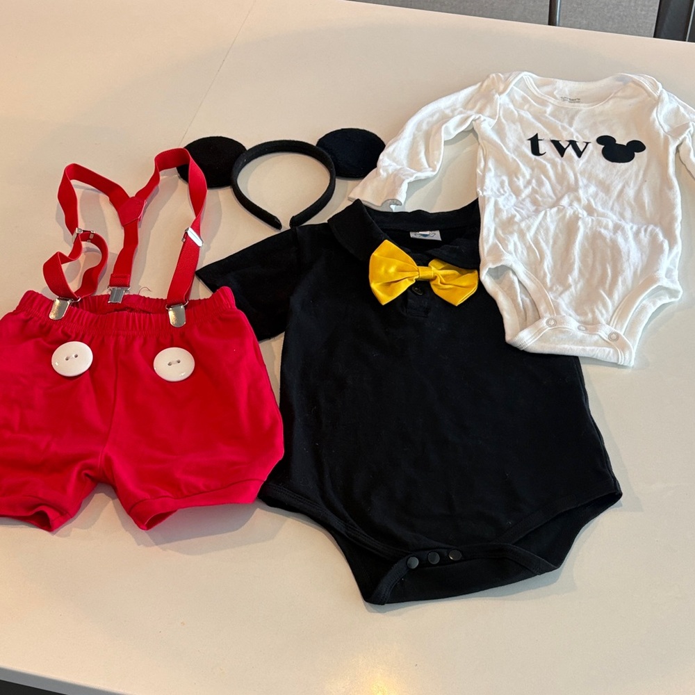 Mickey Mouse birthday lot